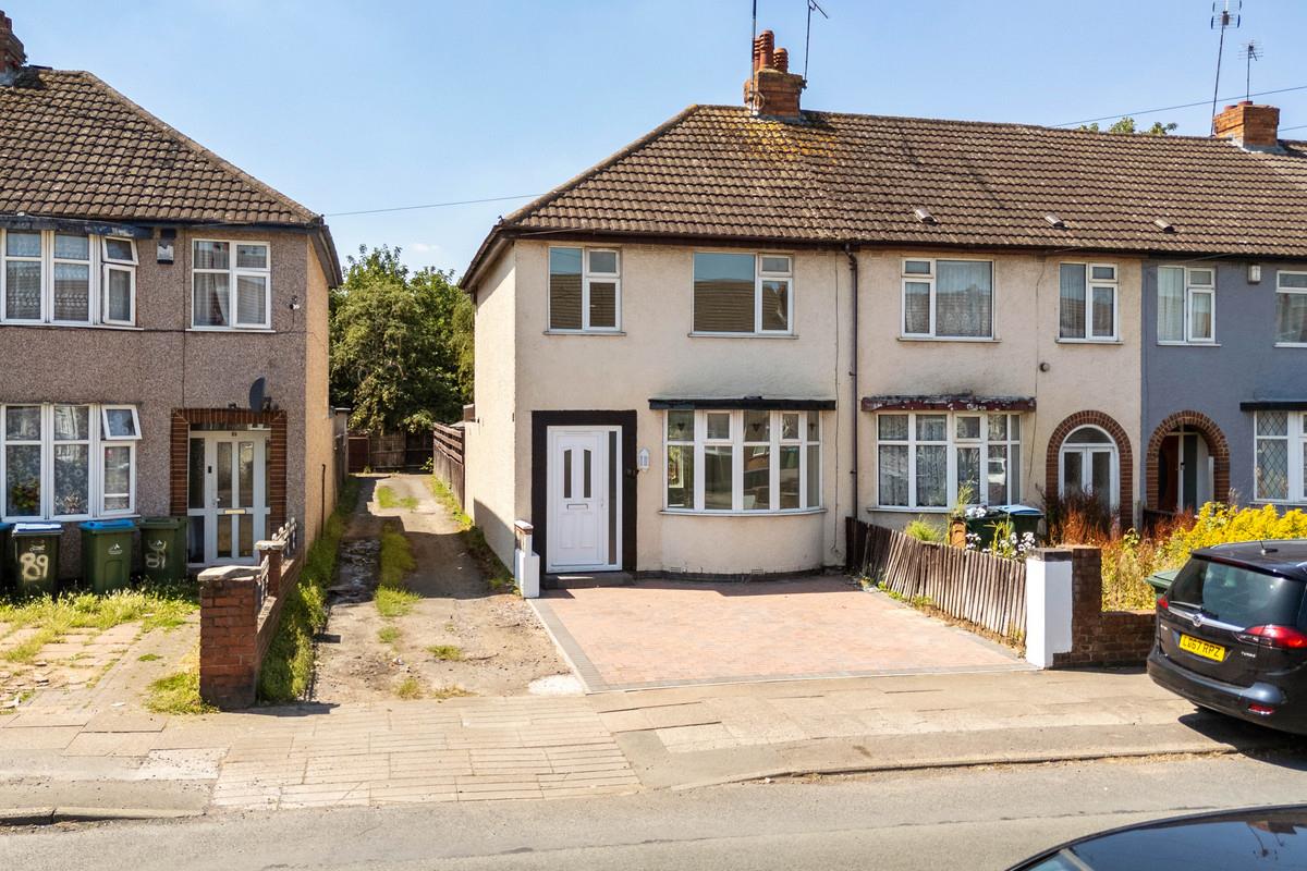 Cheveral Avenue, Radford